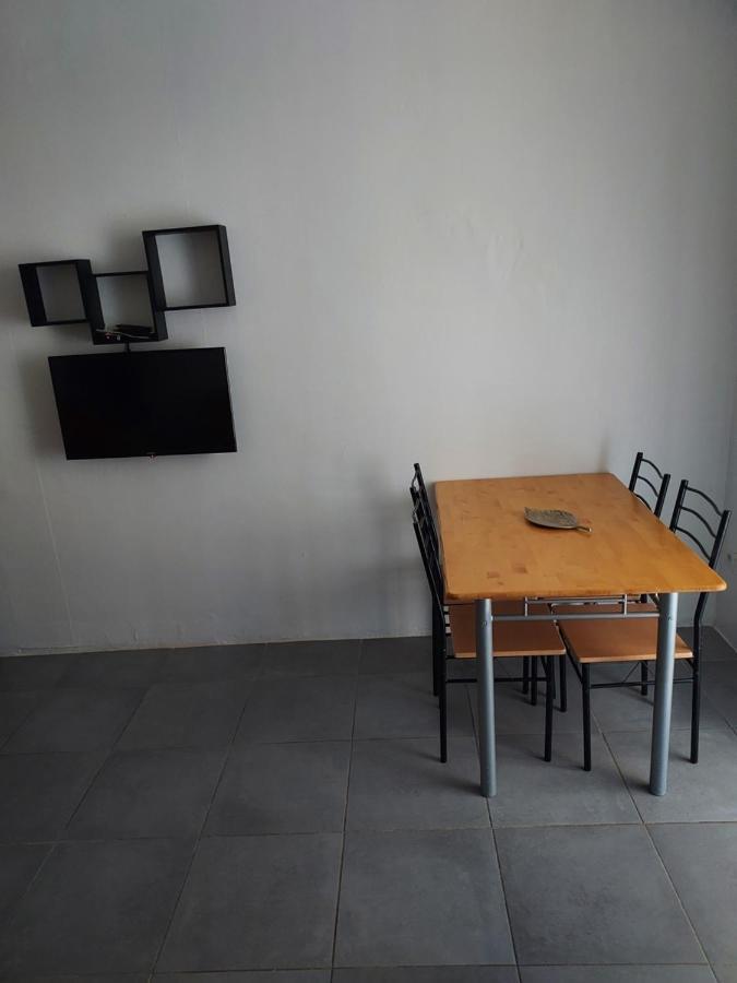 Appartement Meuble Avec Deux Chambres Мулен Екстер'єр фото