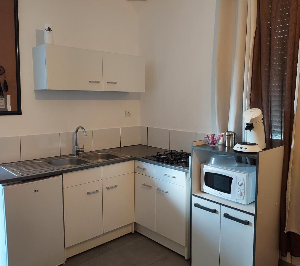 Appartement Meuble Avec Deux Chambres Мулен Екстер'єр фото